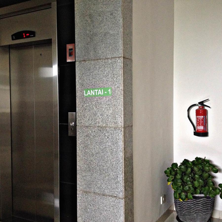 Greensa Inn Surabaya Luaran gambar