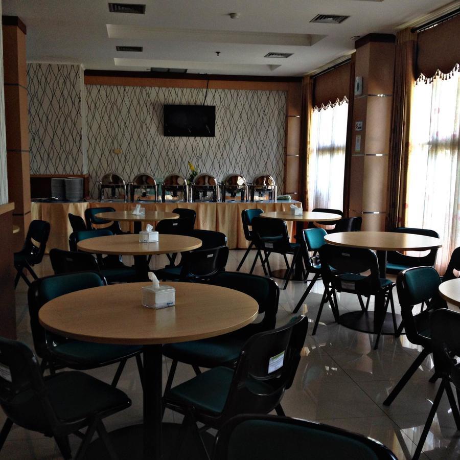Greensa Inn Surabaya Luaran gambar