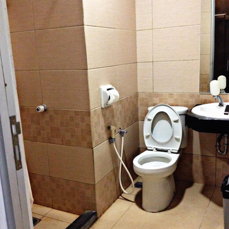 Greensa Inn Surabaya Luaran gambar
