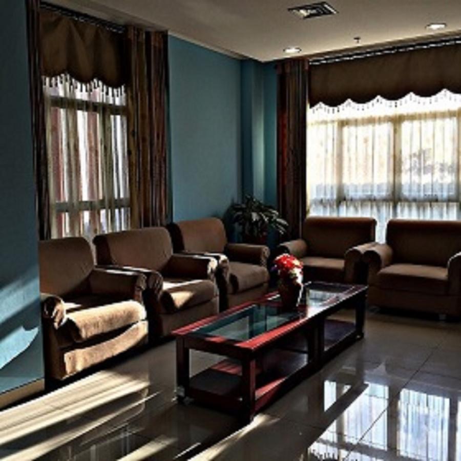 Greensa Inn Surabaya Luaran gambar