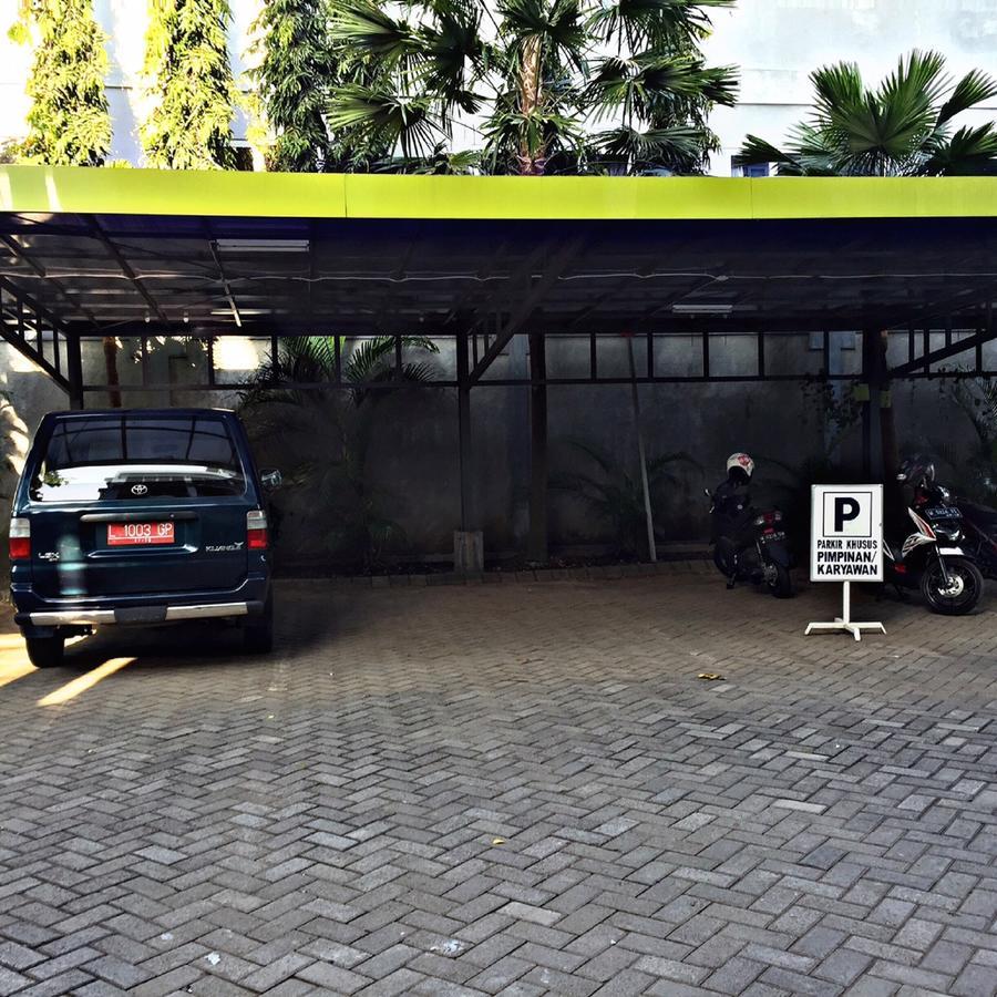 Greensa Inn Surabaya Luaran gambar